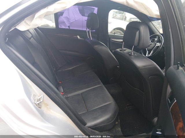 Продажа на аукционе авто 2012 Mercedes-benz C 300 Luxury 4matic/sport 4matic, vin: WDDGF8BB3CR207207, номер лота: 45210714