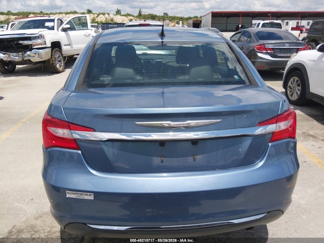 2011 Chrysler 200 Limited მანქანა იყიდება აუქციონზე, vin: 1C3BC2FB7BN551380, აუქციონის ნომერი: 45210717
