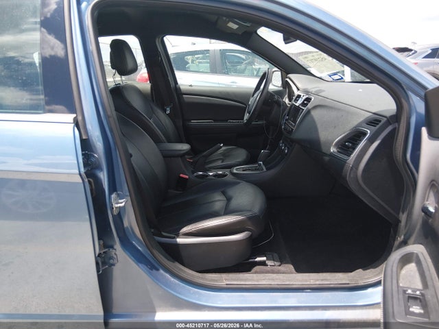 2011 Chrysler 200 Limited მანქანა იყიდება აუქციონზე, vin: 1C3BC2FB7BN551380, აუქციონის ნომერი: 45210717