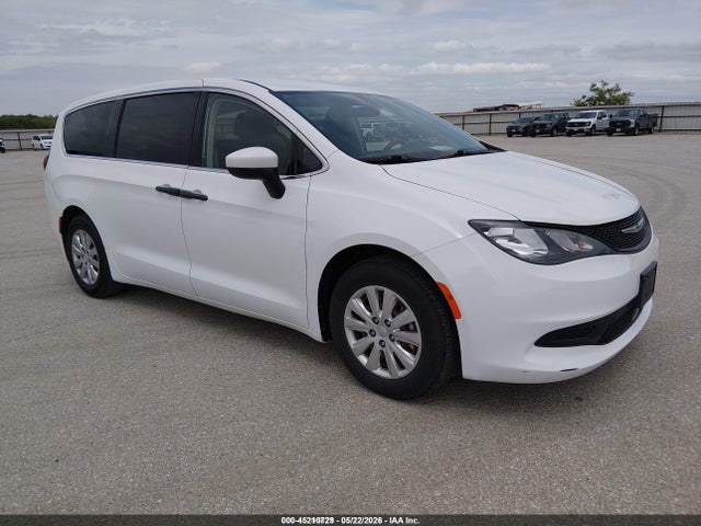 Chrysler Voyager L 2021 2C4RC1AG3MR568478 main image