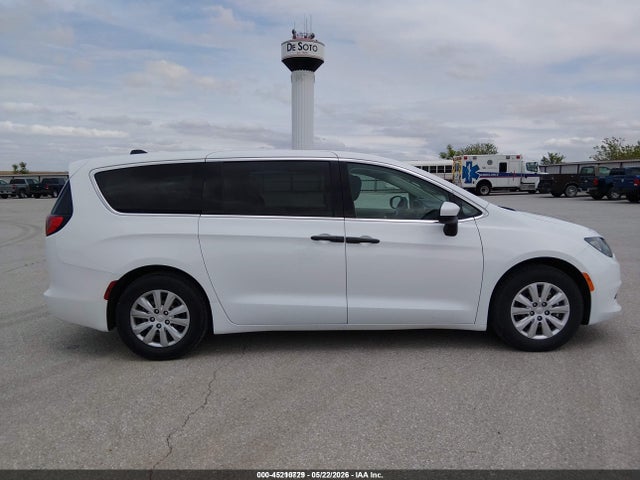 Chrysler Voyager L 2021 2C4RC1AG3MR568478 Image 16
