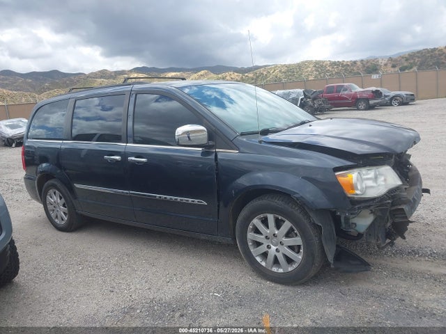 2C4RC1BG3ER203654 Chrysler Town &amp; Country Touring