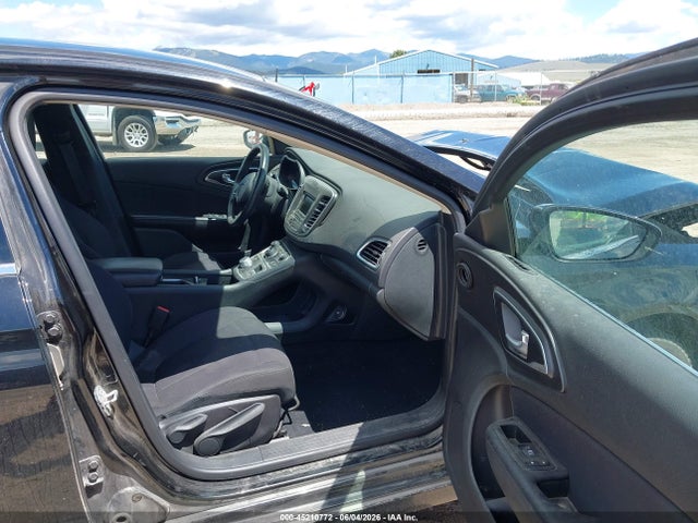 Продажа на аукционе авто 2015 Chrysler 200 Limited, vin: 1C3CCCAB2FN663222, номер лота: 45210772
