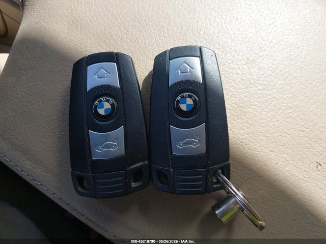 2011 Bmw 328i მანქანა იყიდება აუქციონზე, vin: WBAPH7C5XBA800905, აუქციონის ნომერი: 45210790