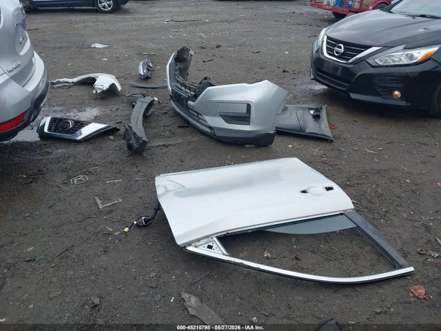 Продажа на аукционе авто 2019 Nissan Rogue S, vin: 5N1AT2MV2KC815407, номер лота: 45210798