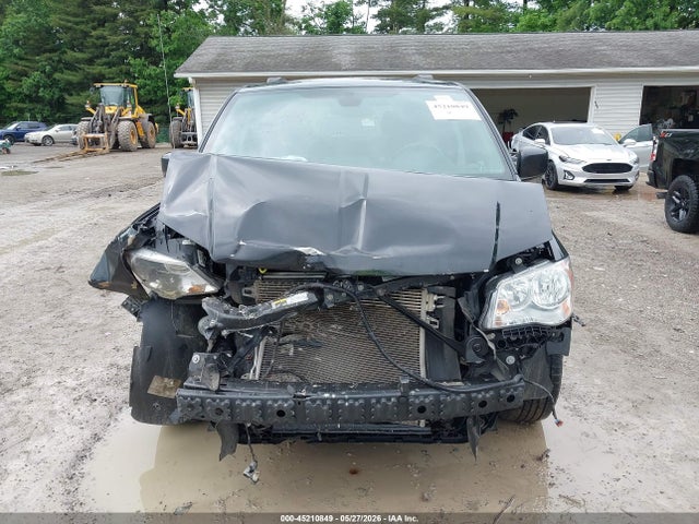 2C4RDGCG2KR772313 Dodge Grand Caravan Sxt