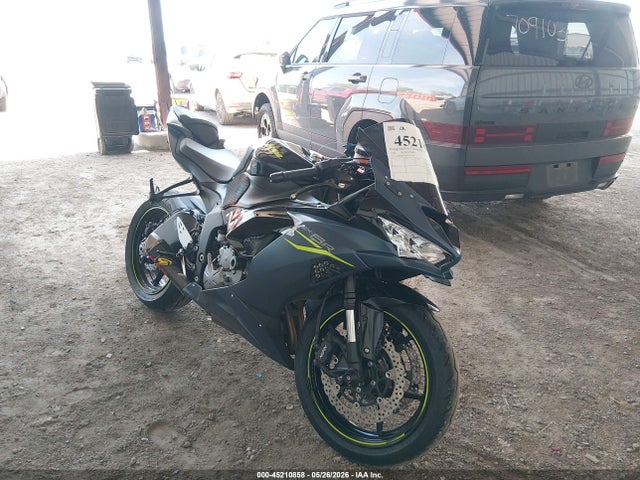 Kawasaki Zx636 K 2022 JKBZXJH1XNA013304 main image