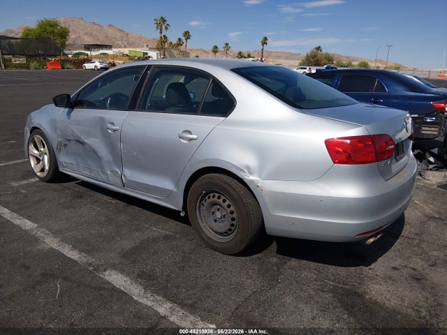 45210928 :رقم المزاد ، 3VW2K7AJ6BM396306 vin ، 2011 Volkswagen Jetta 2.0l S مزاد بيع