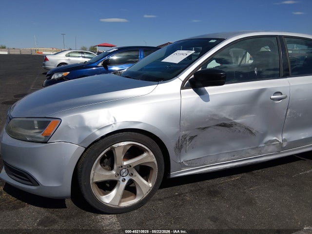 45210928 :رقم المزاد ، 3VW2K7AJ6BM396306 vin ، 2011 Volkswagen Jetta 2.0l S مزاد بيع