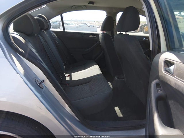 45210928 :رقم المزاد ، 3VW2K7AJ6BM396306 vin ، 2011 Volkswagen Jetta 2.0l S مزاد بيع