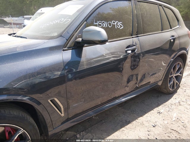 Продажа на аукционе авто 2021 Bmw X5 M50i, vin: 5UXJU4C00M9F30368, номер лота: 45210935