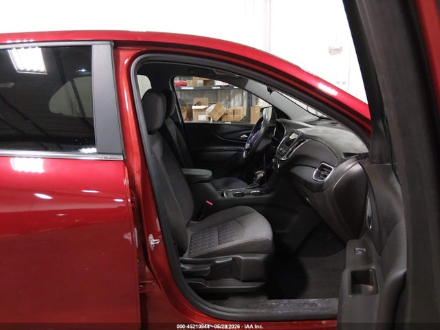 45210944 :رقم المزاد ، 3GNAXKEV1NL210527 vin ، 2022 Chevrolet Equinox Fwd Lt مزاد بيع