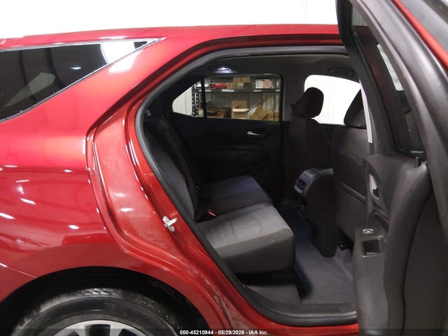 45210944 :رقم المزاد ، 3GNAXKEV1NL210527 vin ، 2022 Chevrolet Equinox Fwd Lt مزاد بيع