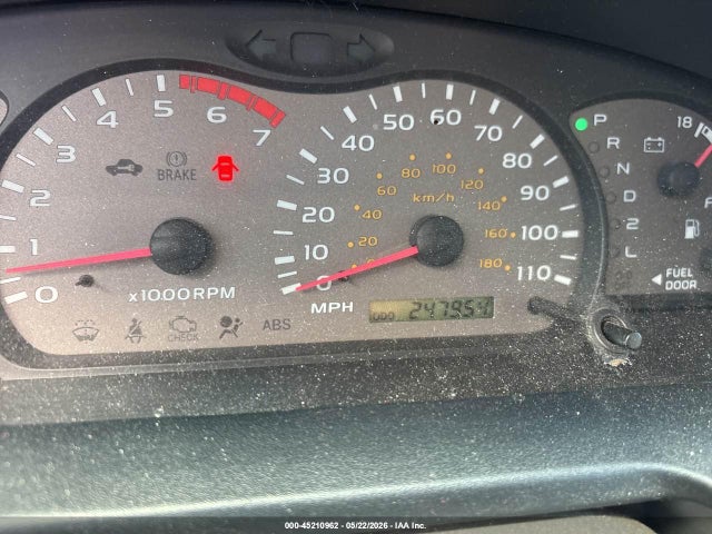 45210962 :رقم المزاد ، 5TDBT44A51S057156 vin ، 2001 Toyota Sequoia Sr5 V8 مزاد بيع