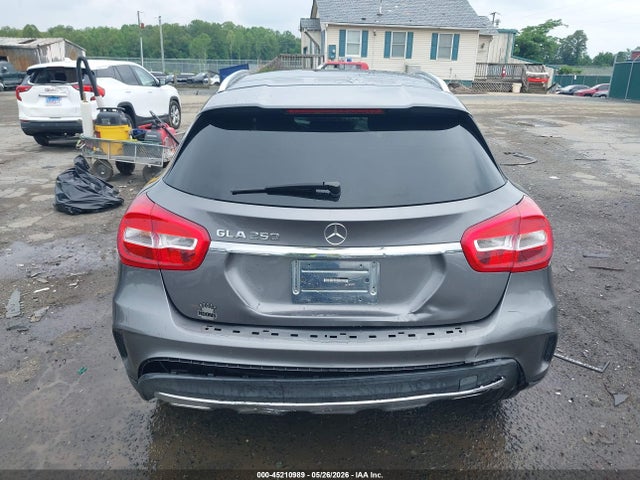 Mercedes-Benz GLA 250 2018 WDCTG4EB8JJ447403 Image 16