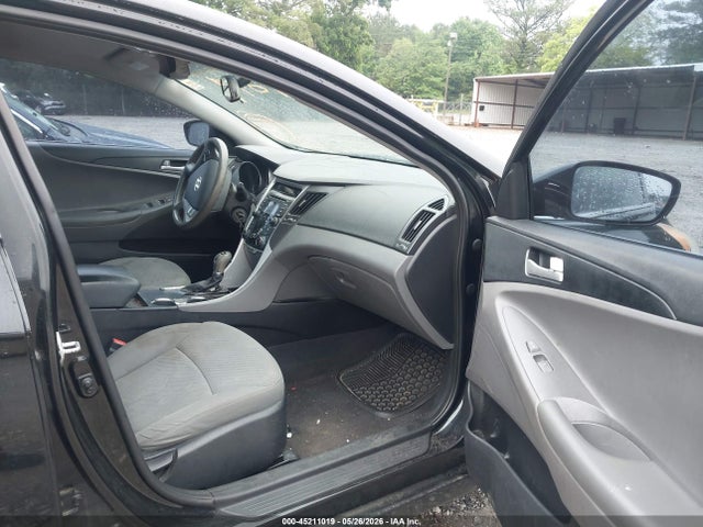 45211019 :رقم المزاد ، 5NPEB4AC5DH768758 vin ، 2013 Hyundai Sonata Gls مزاد بيع