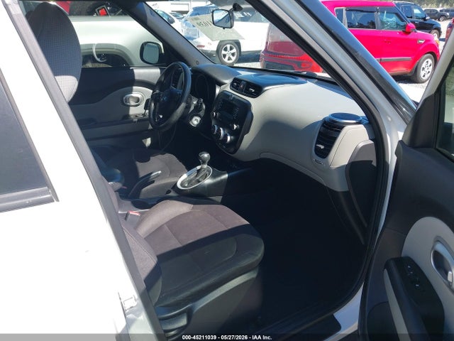 2015 Kia Soul მანქანა იყიდება აუქციონზე, vin: KNDJN2A24F7221747, აუქციონის ნომერი: 45211039