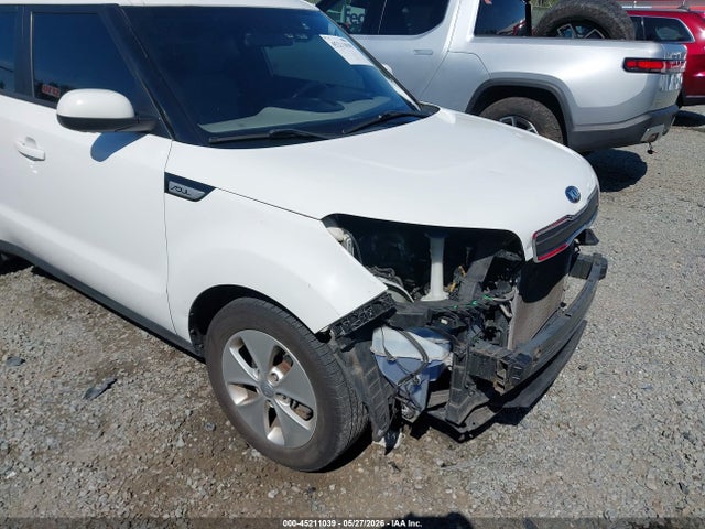 2015 Kia Soul მანქანა იყიდება აუქციონზე, vin: KNDJN2A24F7221747, აუქციონის ნომერი: 45211039
