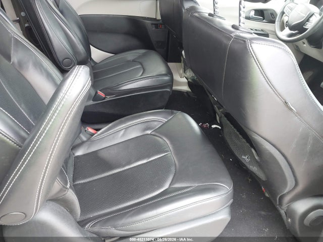 Продажа на аукционе авто 2023 Chrysler Pacifica Hybrid Touring L, vin: 2C4RC1L78PR541102, номер лота: 45211074
