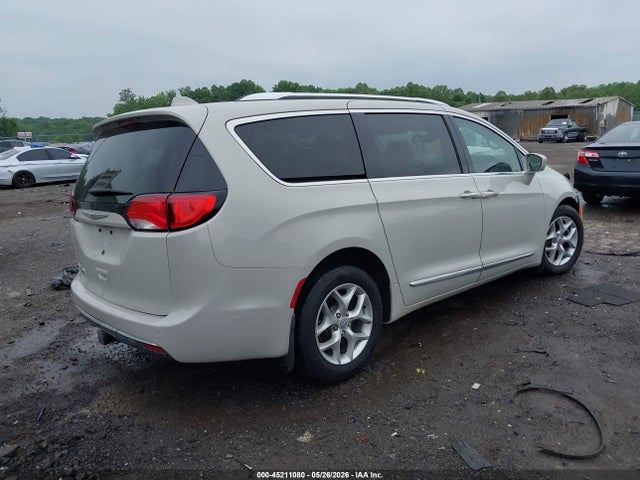 45211080 :رقم المزاد ، 2C4RC1EG6HR757044 vin ، 2017 Chrysler Pacifica Touring-l Plus مزاد بيع