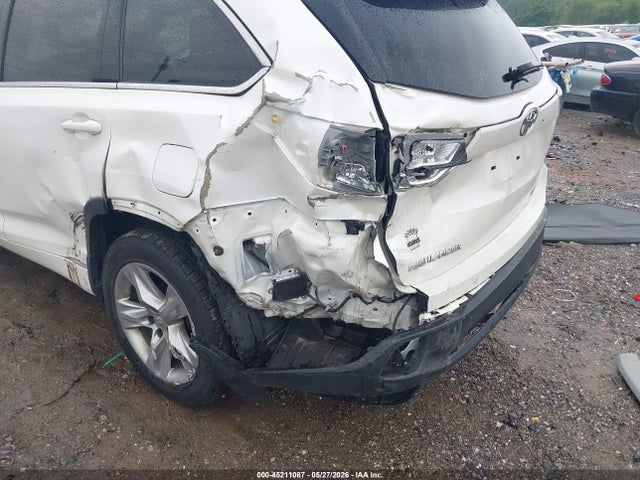 Продажа на аукционе авто 2015 Toyota Highlander Limited V6, vin: 5TDDKRFH7FS161643, номер лота: 45211087