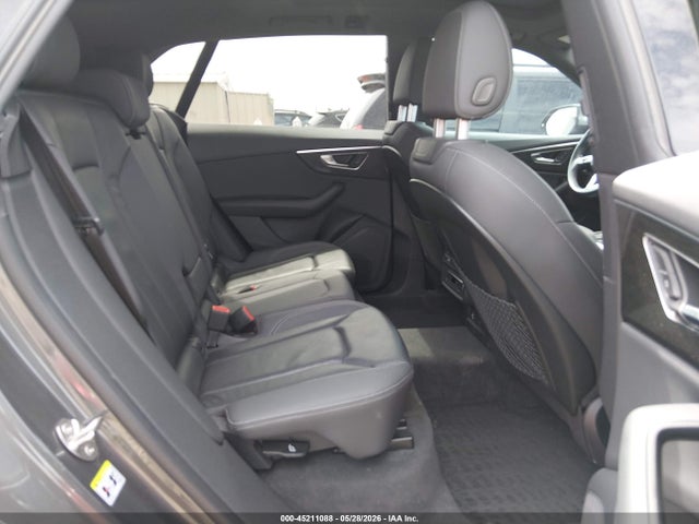 WA1AVAF17KD022529 Audi Q8 55 Premium