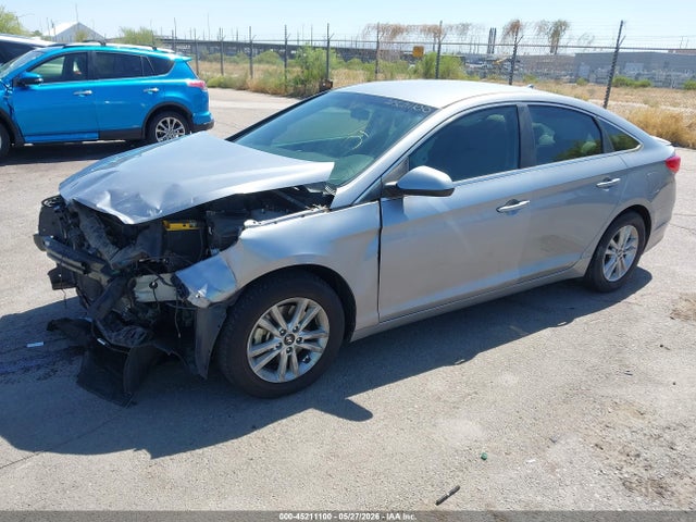 Hyundai SONATA SE 2015 5NPE24AF0FH230725 Image 2