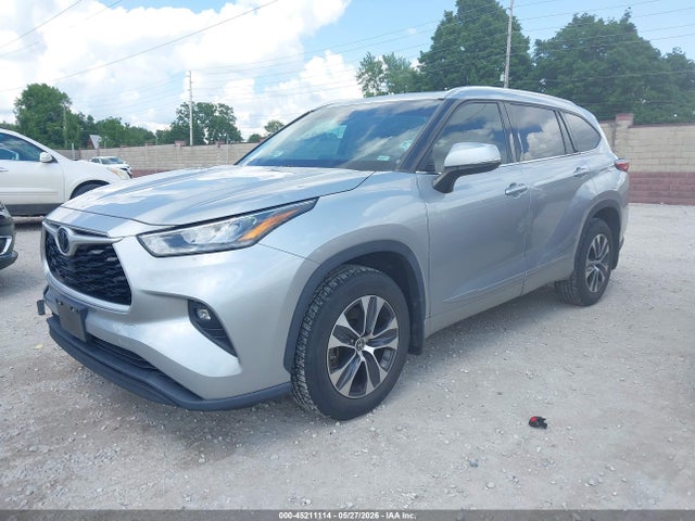 Toyota Highlander Xle 2020 5TDGZRBH2LS501999 Image 2