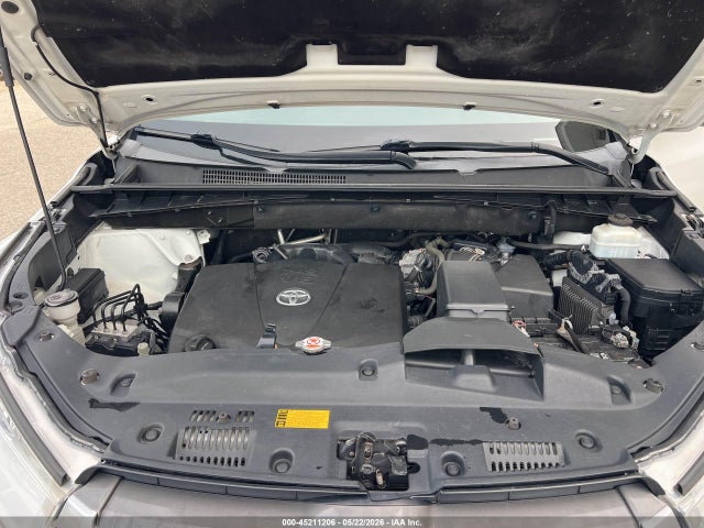 Auction sale of the 2019 Toyota Highlander Xle, vin: 5TDJZRFH4KS588142, lot number: 45211206