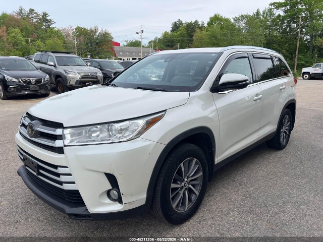 Auction sale of the 2019 Toyota Highlander Xle, vin: 5TDJZRFH4KS588142, lot number: 45211206