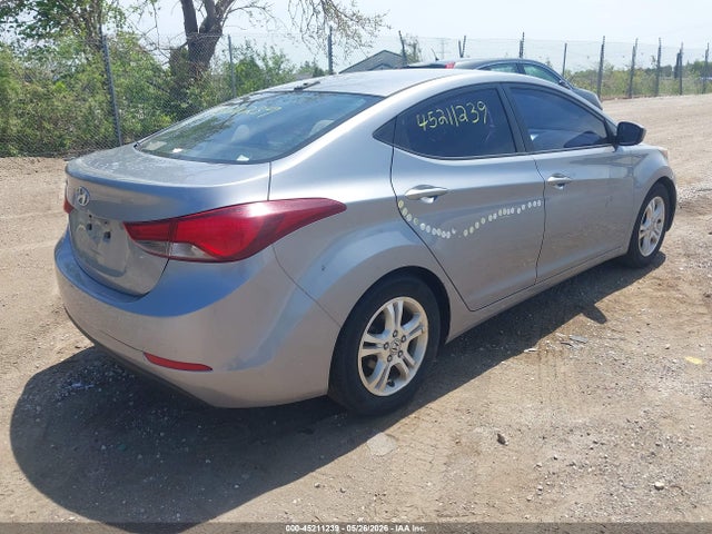 Продажа на аукционе авто 2016 Hyundai Elantra Se, vin: 5NPDH4AEXGH705560, номер лота: 45211239
