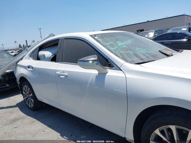 45211268 :رقم المزاد ، 58ACA1C15NU014419 vin ، 2022 Lexus Es 300h مزاد بيع