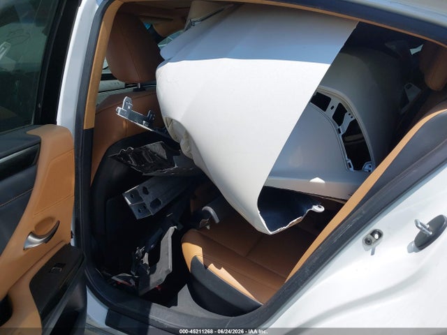 45211268 :رقم المزاد ، 58ACA1C15NU014419 vin ، 2022 Lexus Es 300h مزاد بيع