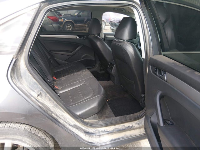 1VWBN7A3XEC069048 Volkswagen Passat 2.0l Tdi Se