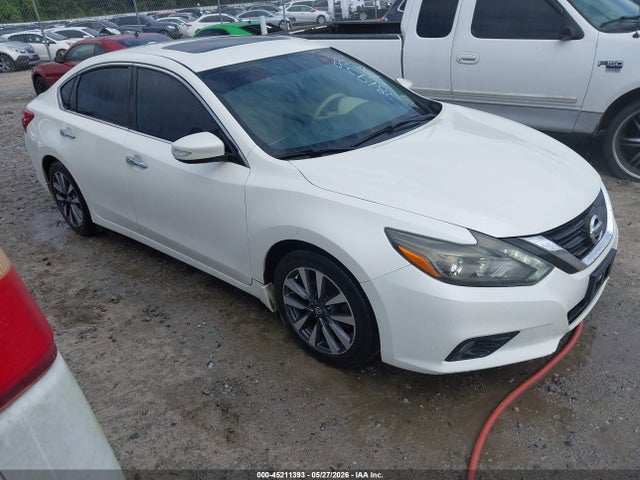 2017 1N4AL3APXHC281958 main image
