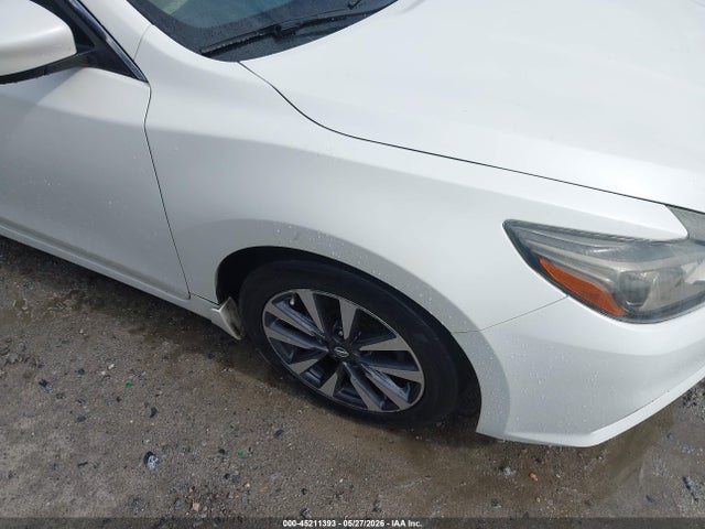 1N4AL3APXHC281958 Nissan Altima 2.5 Sl