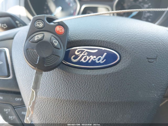 45211396 :رقم المزاد ، 1FADP3FE5FL324947 vin ، 2015 Ford Focus Se مزاد بيع