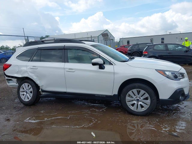 Продаж на аукціоні авто 2018 Subaru Outback 2.5i Premium, vin: 4S4BSAFC9J3282967, номер лоту: 45211452