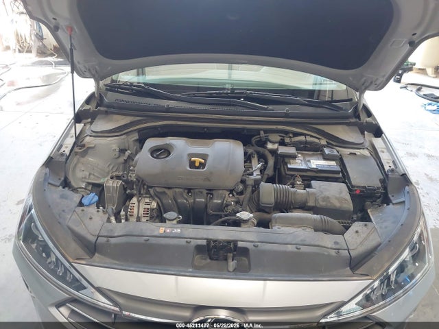 Продажа на аукционе авто 2020 Hyundai Elantra Sel, vin: 5NPD84LF5LH602689, номер лота: 45211477