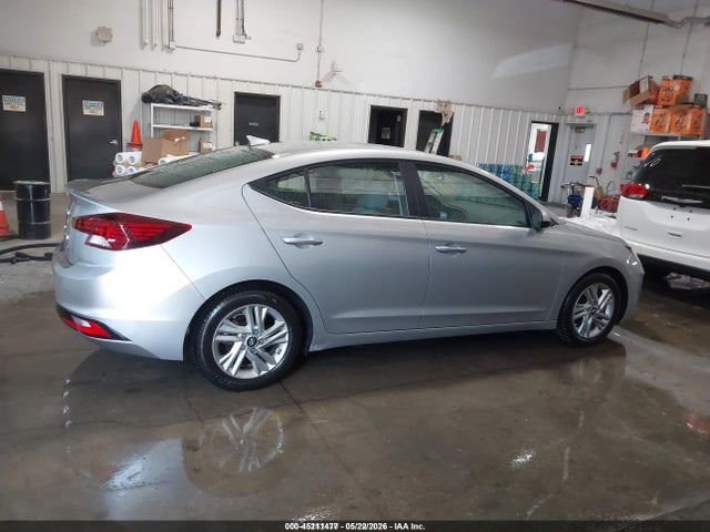 Продажа на аукционе авто 2020 Hyundai Elantra Sel, vin: 5NPD84LF5LH602689, номер лота: 45211477