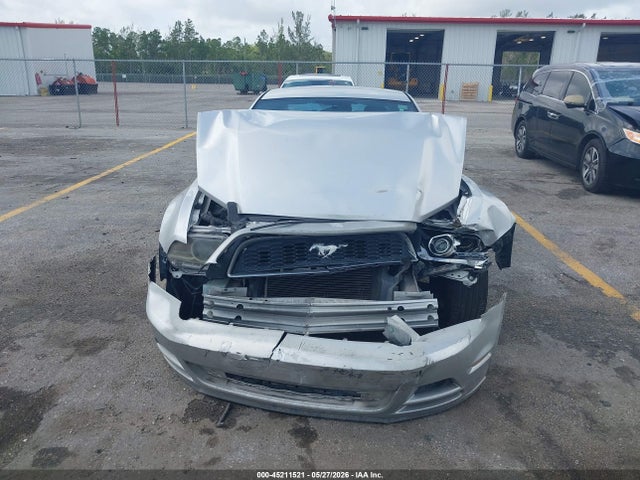 45211521 :رقم المزاد ، 1ZVBP8AM9D5246023 vin ، 2013 Ford Mustang V6 مزاد بيع