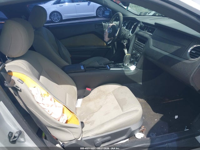 45211521 :رقم المزاد ، 1ZVBP8AM9D5246023 vin ، 2013 Ford Mustang V6 مزاد بيع