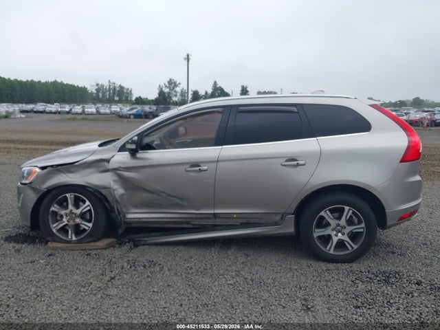 Продаж на аукціоні авто 2015 Volvo Xc60 T6, vin: YV4902RK9F2651662, номер лоту: 45211533