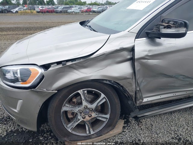 Продаж на аукціоні авто 2015 Volvo Xc60 T6, vin: YV4902RK9F2651662, номер лоту: 45211533
