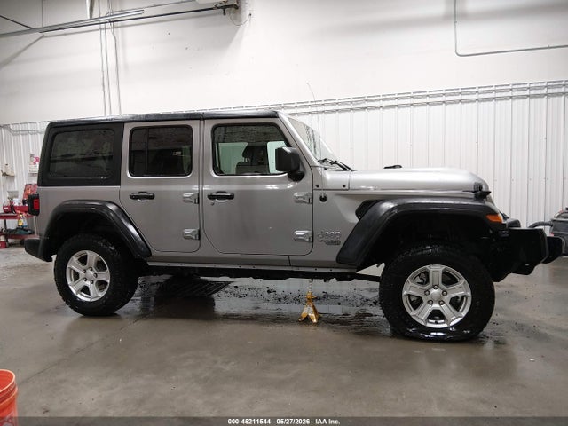 1C4HJXDN9KW637886 Jeep Wrangler Unlimited Sport S 4x4