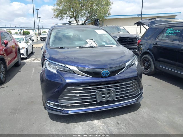 Toyota Sienna Limited 2021 5TDZRKECXMS044120 Image 12