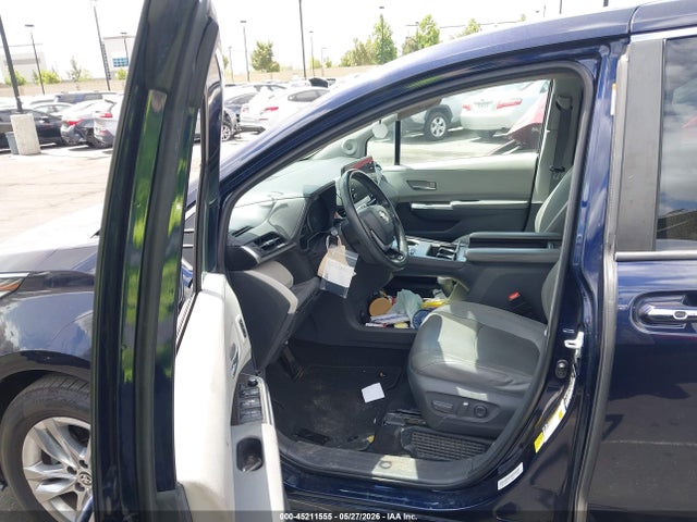 Toyota Sienna Limited 2021 5TDZRKECXMS044120 Image 5