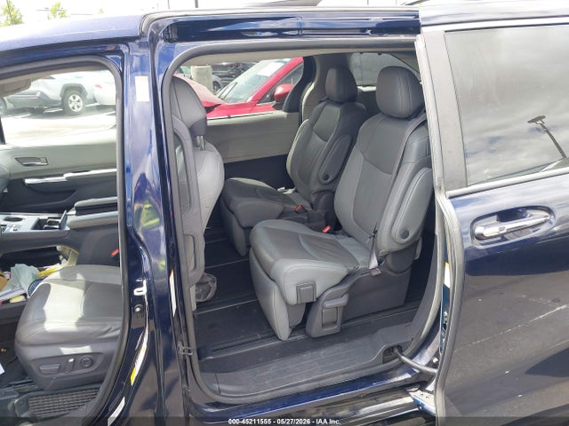 Toyota Sienna Limited 2021 5TDZRKECXMS044120 Image 8