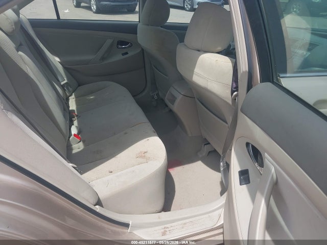 45211577 :رقم المزاد ، 4T1BE46K17U652778 vin ، 2007 Toyota Camry Le مزاد بيع