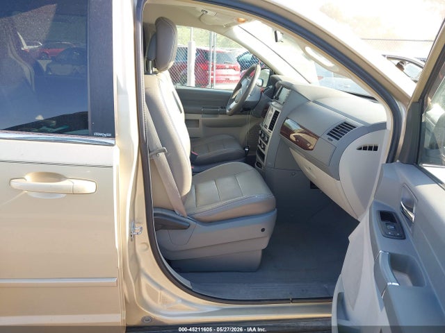 Aukcja sprzedaży 2010 Chrysler Town & Country New Lx, vin: 2A4RR2D16AR405051, numer aukcji: 45211605